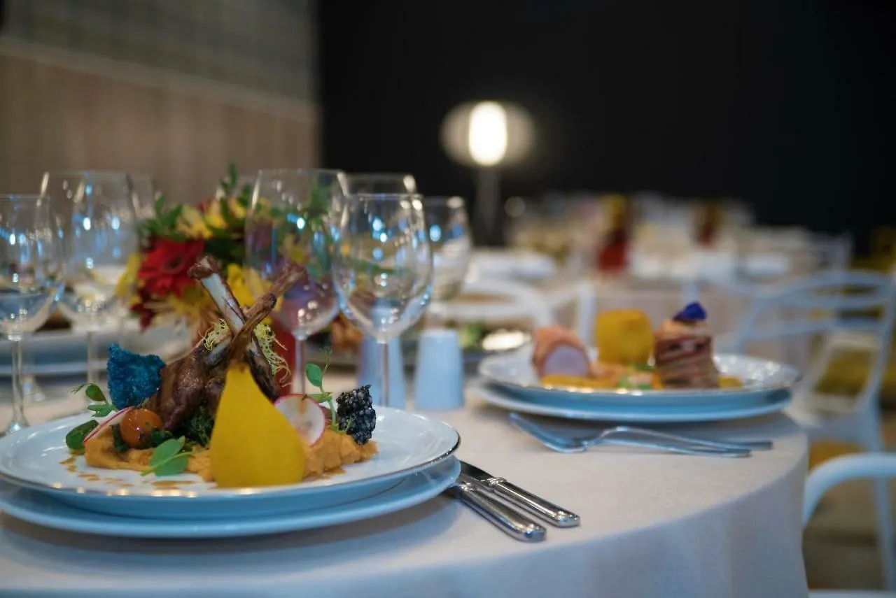 Best Western Plus Briston Otopeni Hotel